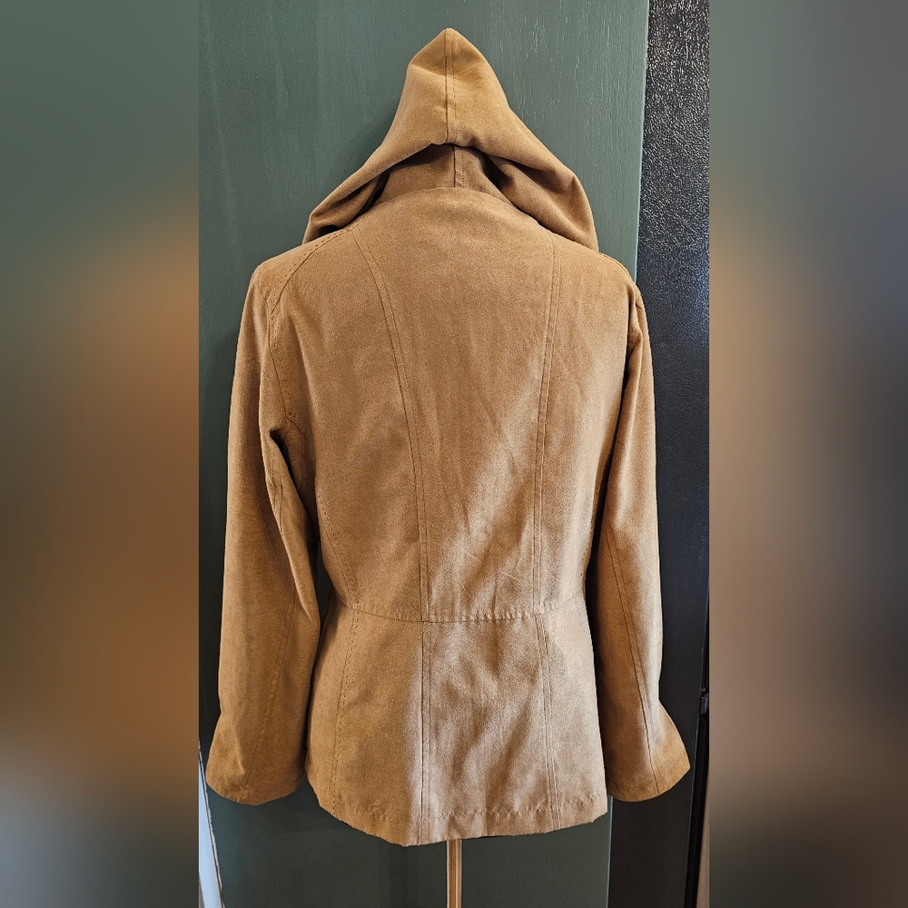 Cabelas Jacket - Picture 4 of 5